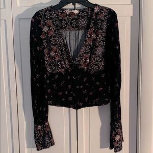 Hem & Thread Black and Red Floral Embellished Crop Blouse EUC